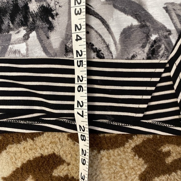 Chico's Floral Striped cap sleeve Top Shirt Womens XL Asymmetrical Spring Artsy - Picture 6 of 7